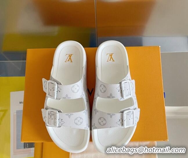 Sophisticated Louis Vuitton LV Trainer Flat Slide Sandals in White Monogram Canvas 0228104