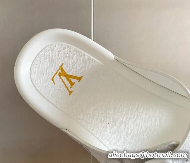 Sophisticated Louis Vuitton LV Trainer Flat Slide Sandals in White Monogram Canvas 0228104