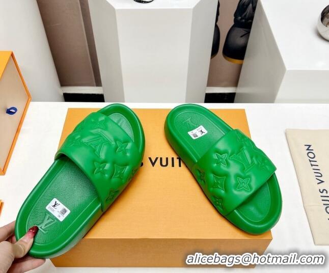 Stylish Louis Vuitton Waterfront Flat Slide Sandals in Monogram Rubber Green 0322040