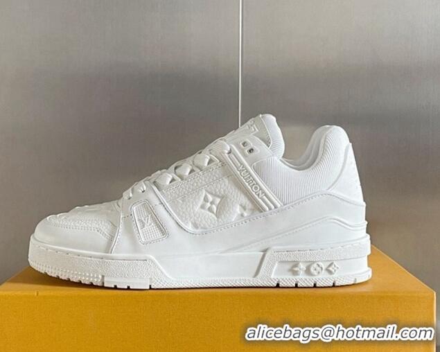 Charming Louis Vuitton LV Trainer Sneakers in Monogram Leather All White 0412014