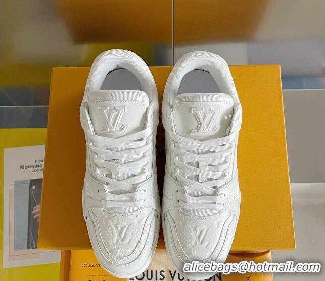 Charming Louis Vuitton LV Trainer Sneakers in Monogram Leather All White 0412014