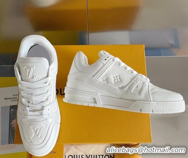 Charming Louis Vuitton LV Trainer Sneakers in Monogram Leather All White 0412014