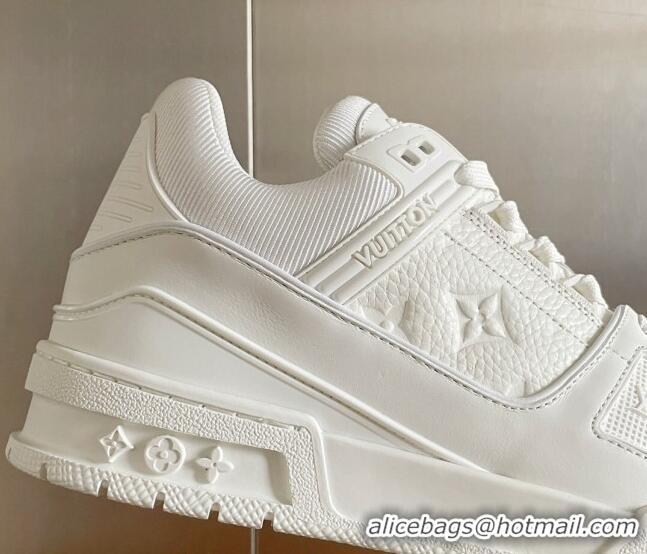 Charming Louis Vuitton LV Trainer Sneakers in Monogram Leather All White 0412014