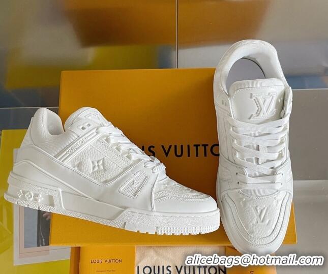 Charming Louis Vuitton LV Trainer Sneakers in Monogram Leather All White 0412014