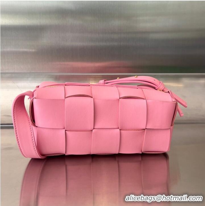 Buy Discount Bottega Veneta Brick Cassette 709360 pink