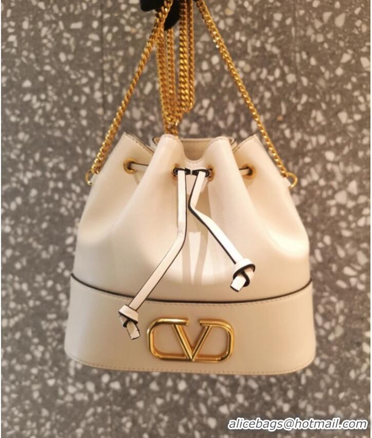 Grade Design VALENTINO VLOGO SIGNATURE Lambskin Mini Bucket Bag FI16 white