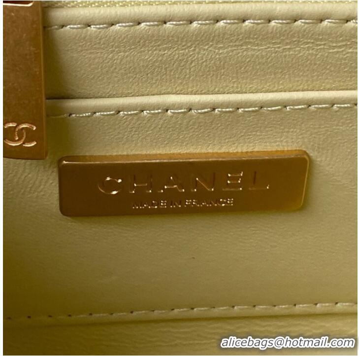 CHANEL SMALL VANITY CASE Lambskin & Gold-Tone Metal AS3973 yellow