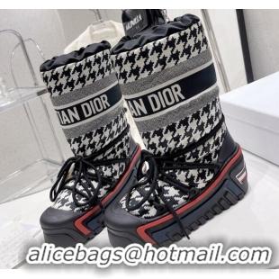 Stylish Dior Dioralps Snow Short Boots in Houndstooth Nylon 110120