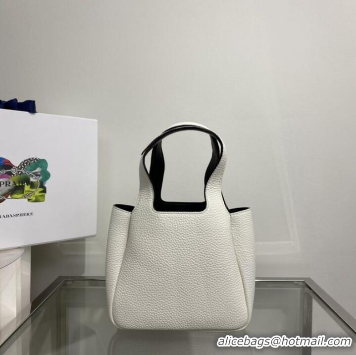 Famous Brand Prada Leather handbag 1BA349 White