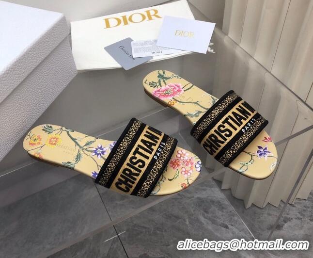 Luxurious Dior Dway Flat Slide Sandals in Beige Multicolor Embroidered Cotton with Dior Petites Fleurs Motif 321027