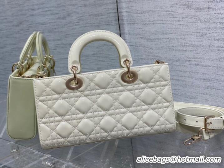 MEDIUM LADY D-JOY BAG Patent Cannage Calfskin M0540ON WHITE