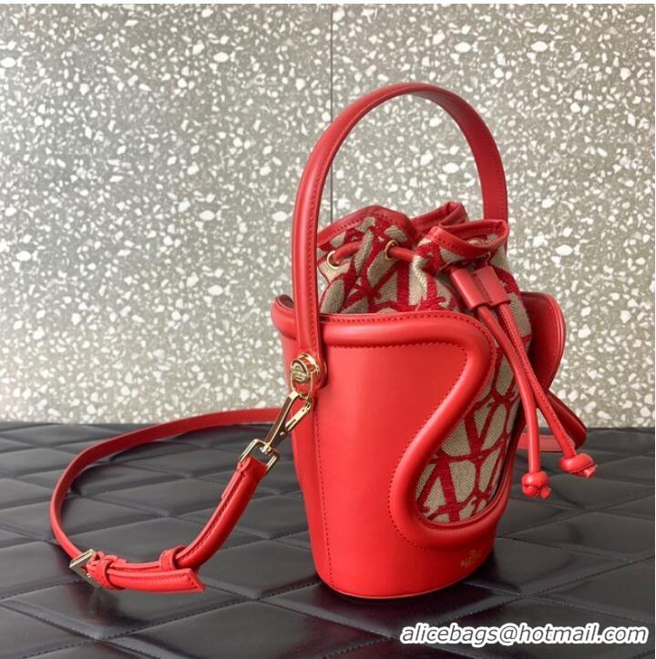 Famous Brand VALENTINO V-logo MINI LOCO sheepskin and fabric Bucket Bag I6ZN red