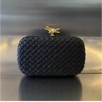 Reasonable Price Bottega Veneta Knot Clutch Bag 717622 black