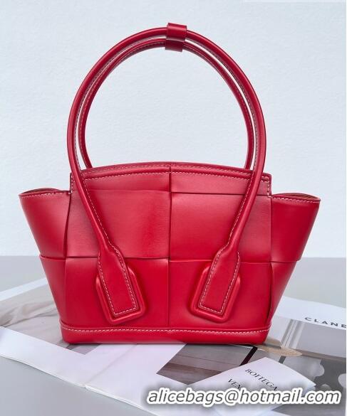 Famous Brand Bottega Veneta Mini Arco Tote Bag in intreccio Smooth Calfskin 600606 Red 2023