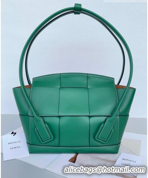 Good Taste Bottega Veneta Samll Arco Tote Bag in intreccio Smooth Calfskin 575943 Green 2023