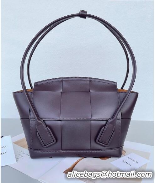 Famous Brand Bottega Veneta Samll Arco Tote Bag in intreccio Smooth Calfskin 575943 Chocolate 2023