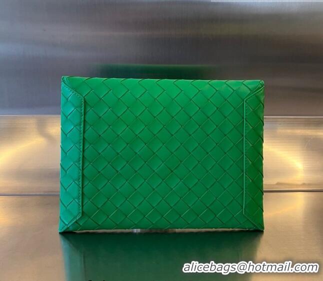 Shop Grade Bottega Veneta Medium Flap Pouch in Intrecciato Leather Parakeet 667138 Green 2023