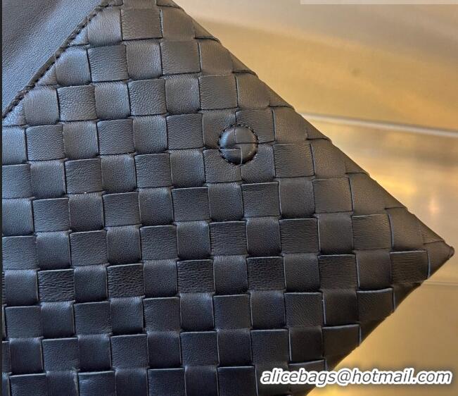 Top Quality Bottega Veneta Medium Flap Pouch in Intrecciato Leather 667138 Black 2023