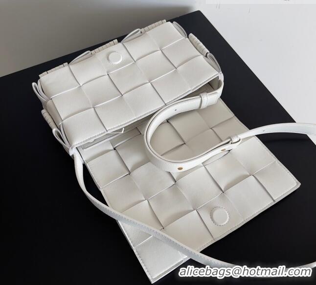 Buy Discount Bottega Veneta Cassette Fringed Intreccio Lambskin Crossbody Bag 680698 White 2023