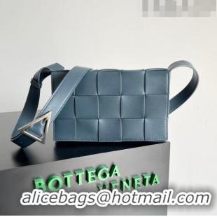 Promotional Bottega Veneta Cassette Cross-body Bag in Intreccio Leather 578004 Blue/Silver 2023