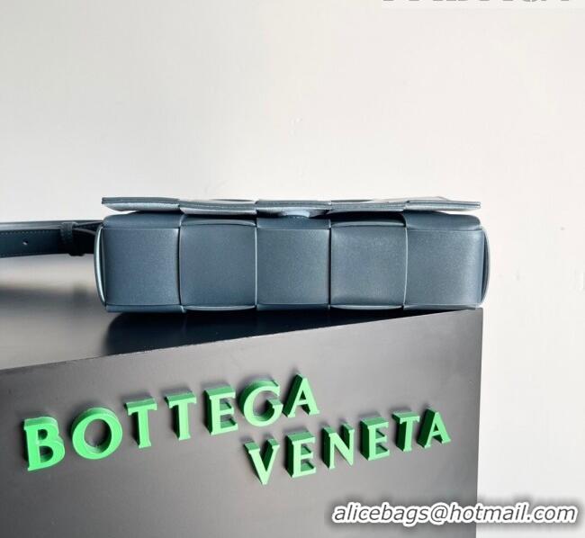 Promotional Bottega Veneta Cassette Cross-body Bag in Intreccio Leather 578004 Blue/Silver 2023