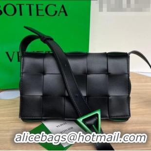 Good Product Bottega Veneta Cassette Cross-body Bag in Intreccio Leather 578004 Black/Green 2023