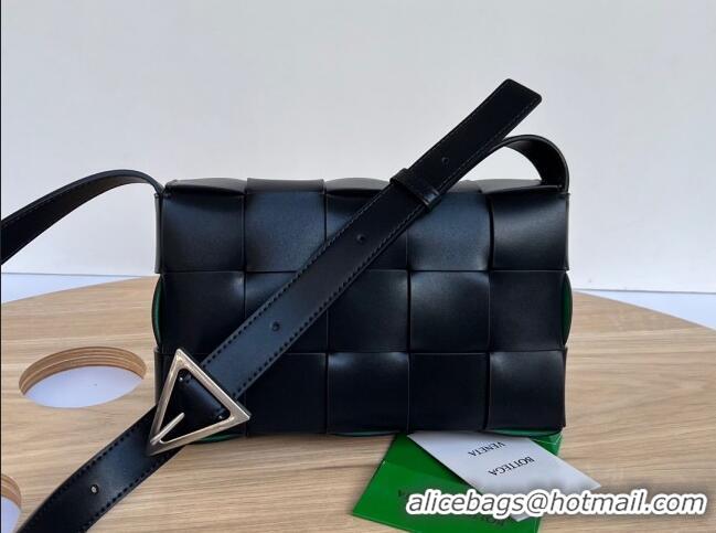 Top Quality Bottega Veneta Cassette Cross-body Bag in Intreccio Leather 578004 Black/Silver 2023