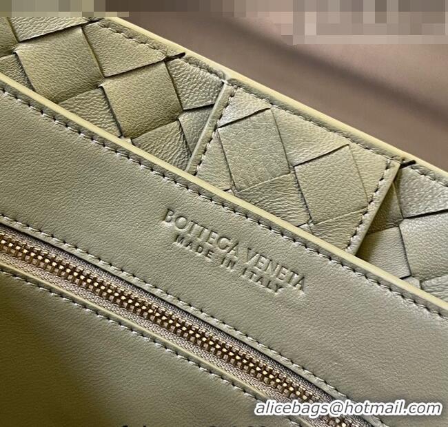 Good Taste Bottega Veneta Medium Andiamo Top Handle Bag in Intrecciato Leather 7435723 Travertine Green 2023