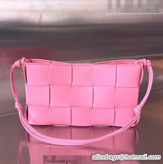 Famous Brand Bottega Veneta Cassette Pouch On Strap in Intreccio leather 730543 Pink 2023