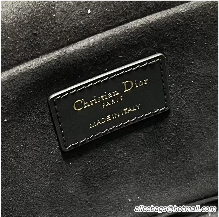 Promotional MEDIUM CD SIGNATURE VANITY CASE Calfskin with Embossed CD Signature S2202UTZQ BLACK