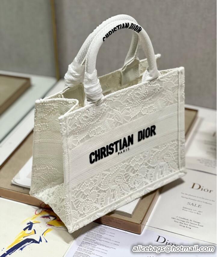 Most Popular SMALL DIOR DIOR BOOK TOTE D-Lace Embroidery M1296ZRG-2