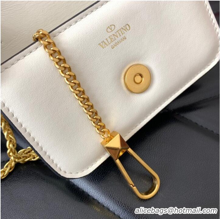 Famous Brand VALENTINO LOCO calf leather chain nano XLI16 white