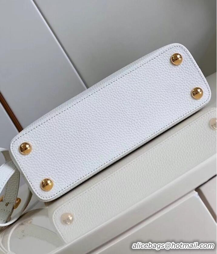 Top Grade Louis Vuitton Capucines BB M21043 white