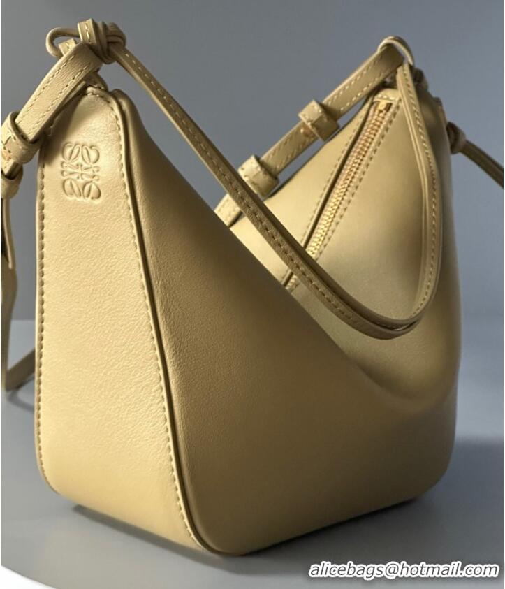 Grade Quality Loewe Original Leather Shoulder Handbag C923 Yellow