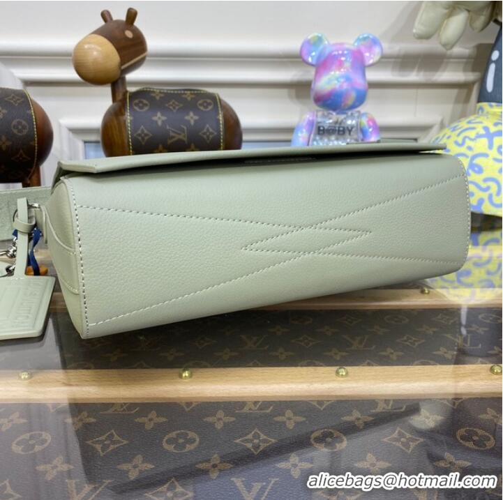 Top Quality Louis Vuitton Takeoff Messenger M22505 Sage