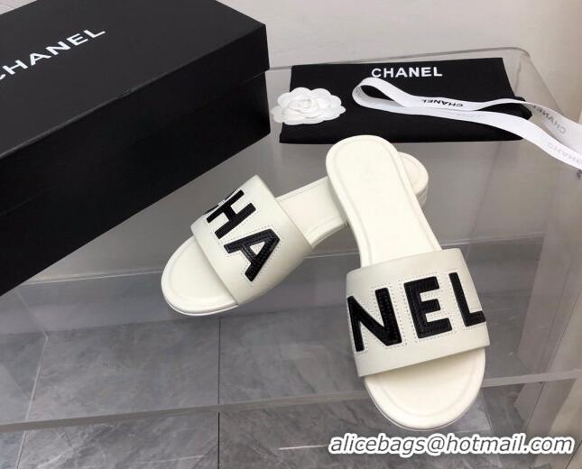 Unique Style Chanel Lambskin Flat Slide Sandals with CHANEL White 327004