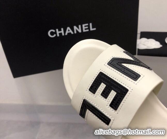 Unique Style Chanel Lambskin Flat Slide Sandals with CHANEL White 327004