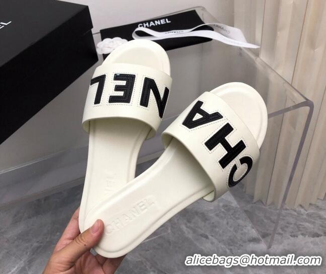 Unique Style Chanel Lambskin Flat Slide Sandals with CHANEL White 327004