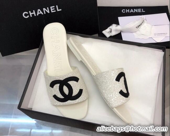 Good Looking Chanel CC Sequins Flat Slide Sandals White 327006