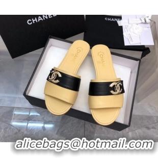 Shop Duplicate Chanel Lambskin Flat Slide Sandals with Chain CC Beige/Black 327012