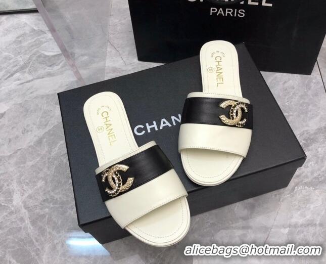 Cheap Price Chanel Lambskin Flat Slide Sandals with Chain CC White/Black 327013