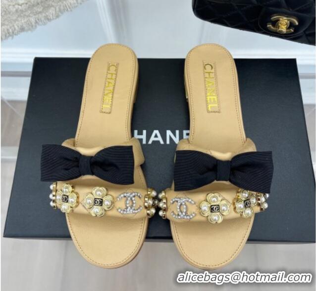 Grade Quality Chanel Lambskin Flat Slide Sandals with Bow and Pearl Bloom G40132 Beige