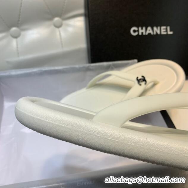 Pretty Style Chanel Vintage Rubber Flat Slide Thong Sandals White 0327053