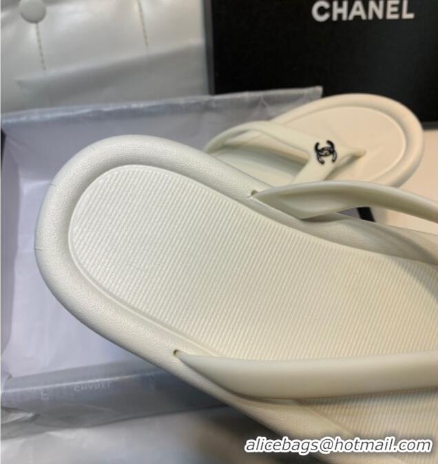 Pretty Style Chanel Vintage Rubber Flat Slide Thong Sandals White 0327053