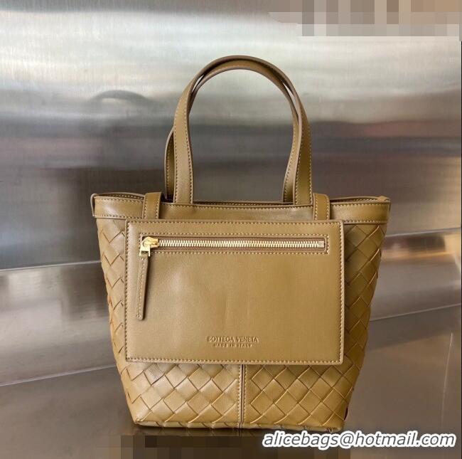 Promotional Bottega Veneta Small Flip Flap Tote Bag in Intrecciato Leather 754916 Brown 2023