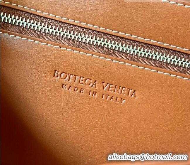 Promotional Bottega Veneta Cassette Medium Crossbody Bag with Edge-stitching 758105 Wood Brown 2023