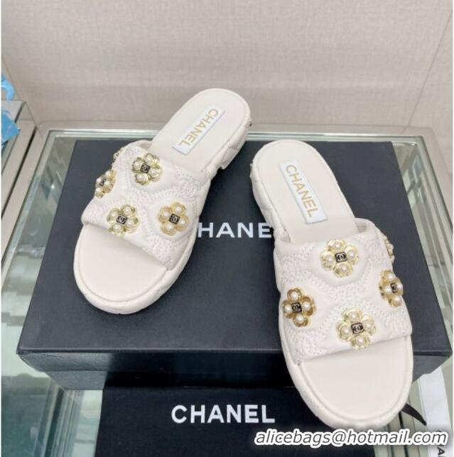 Durable Chanel Lambskin Slide Sandals with Pearl Bloom White 328129