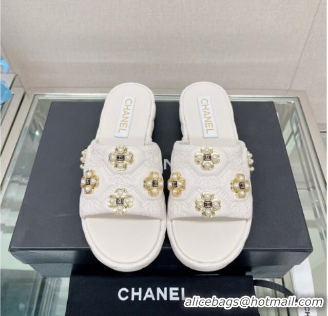 Durable Chanel Lambskin Slide Sandals with Pearl Bloom White 328129