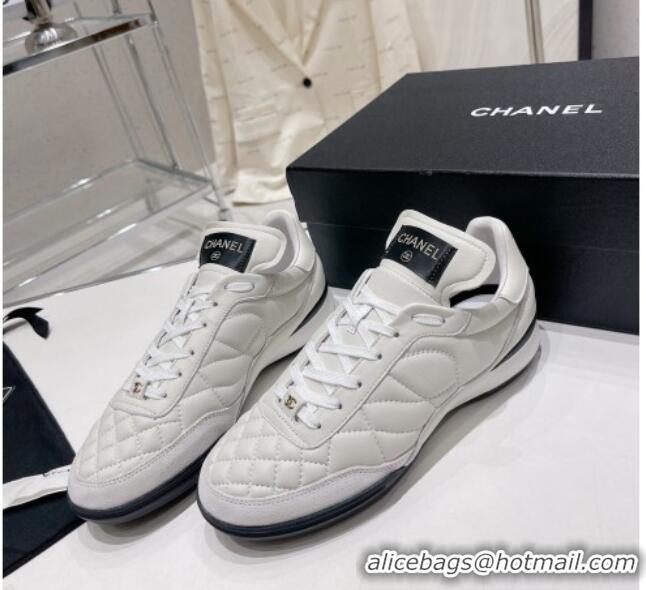 Pretty Style Chanel Calfskin & Suede Sneakers G40178 White 428126