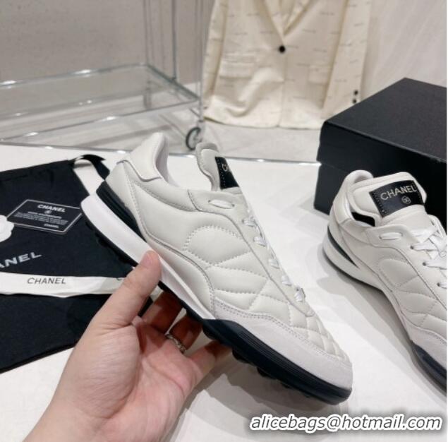 Pretty Style Chanel Calfskin & Suede Sneakers G40178 White 428126